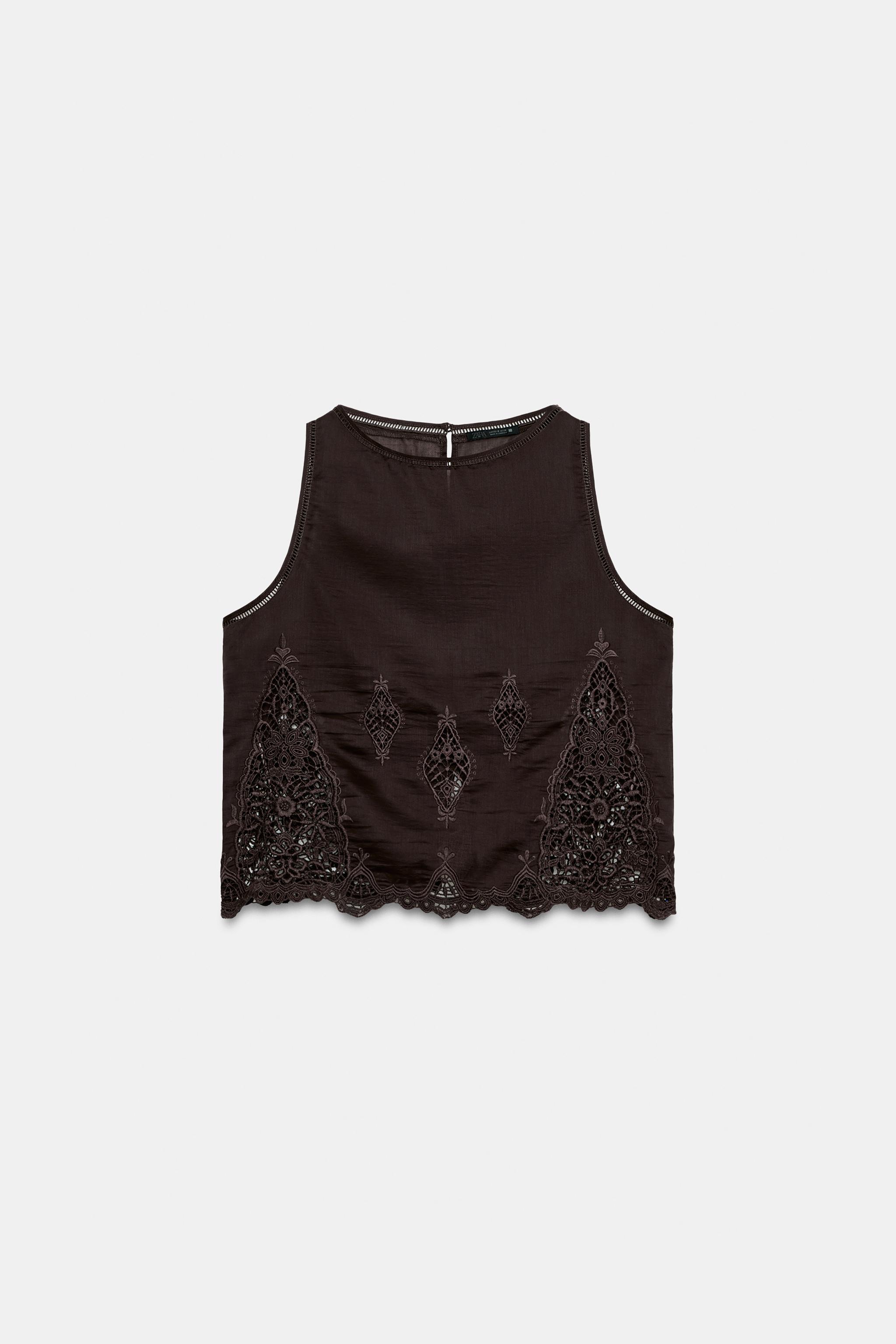 EMBROIDERED LACE INSERT TOP